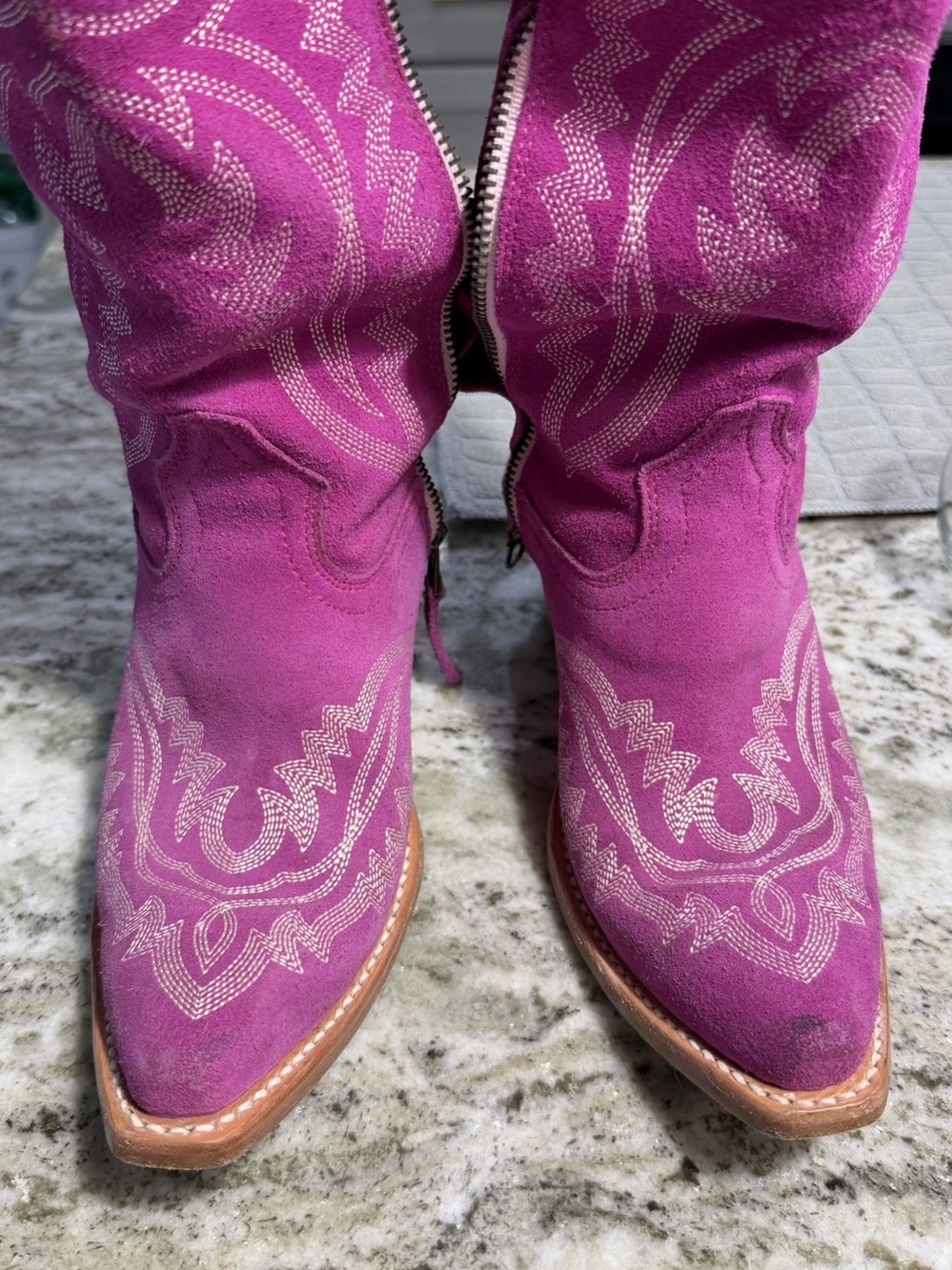 Ariat Casanova Cowboy Western Boot Embroidered Western Boots Pink Magenta 7B - Picture 3 of 13